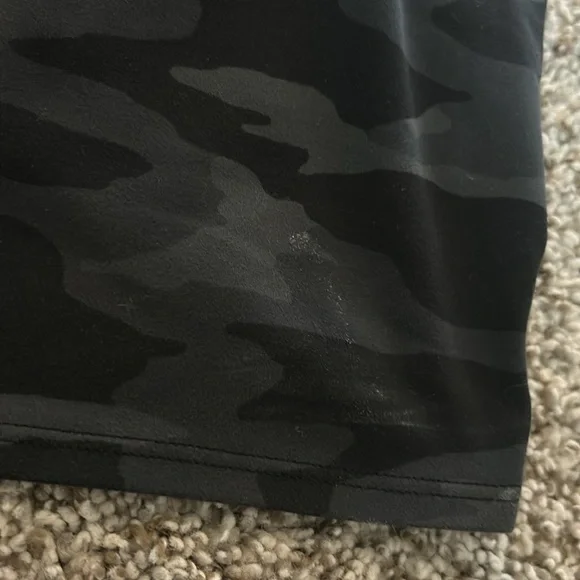 TWO Athleta conscious crop workout tank tops - Picture 3 of 13